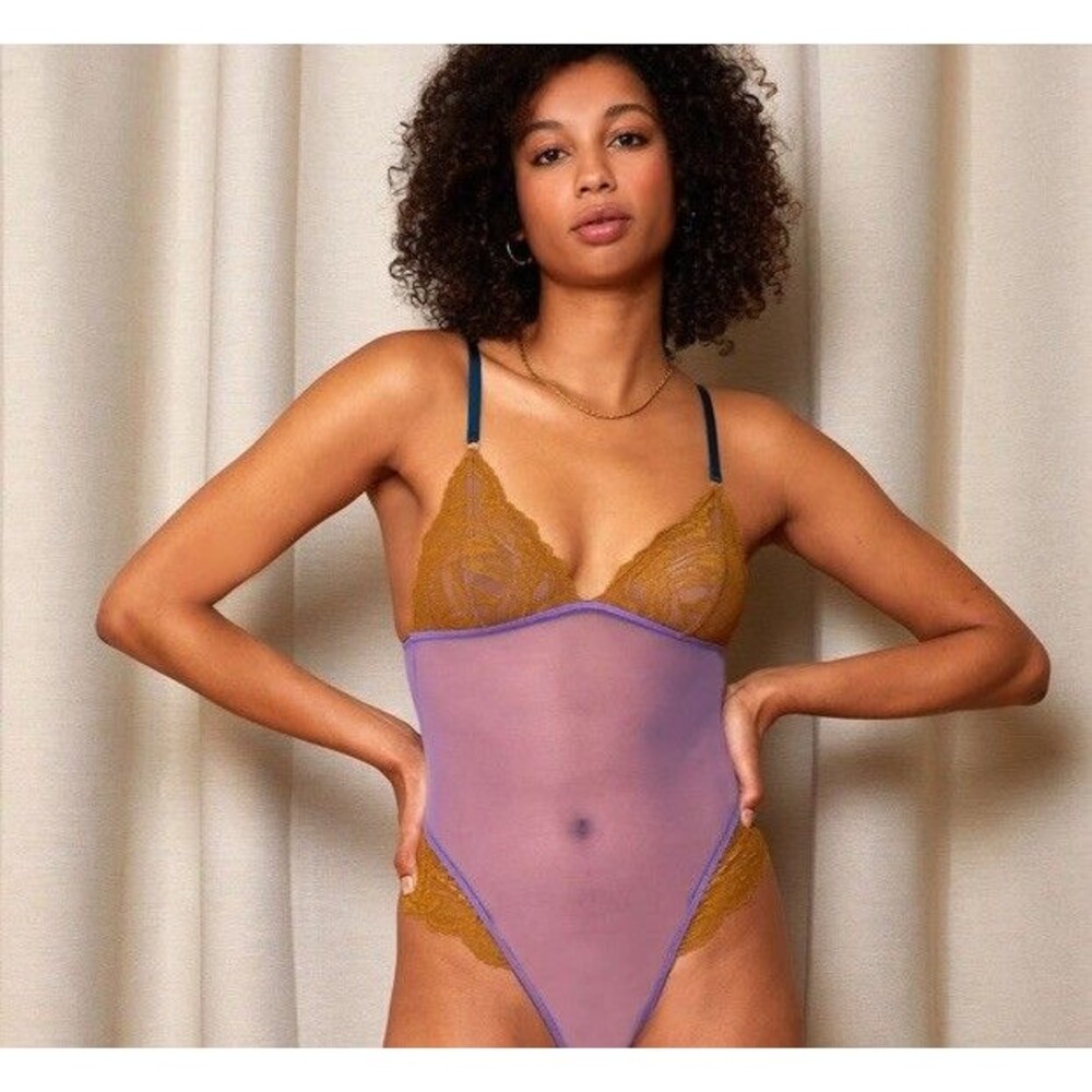 Dora Larsen Anthropologie Karla Lace Bodysuit Teddy US Size 8 Lilac Honey Yellow